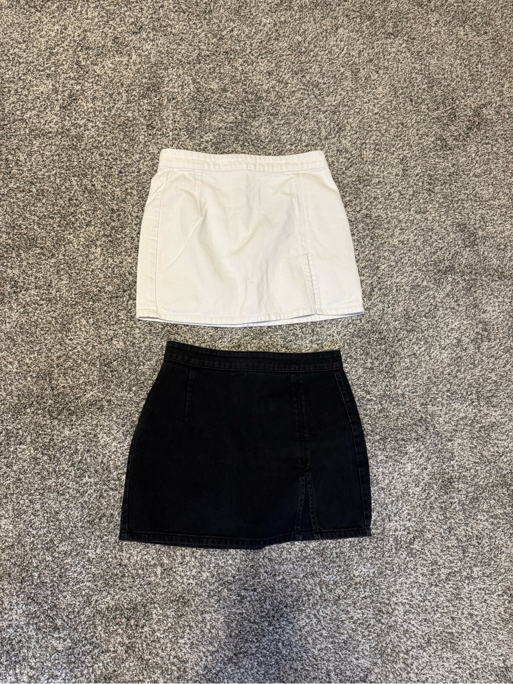 Lioness White and Black Mini Skirt Set
